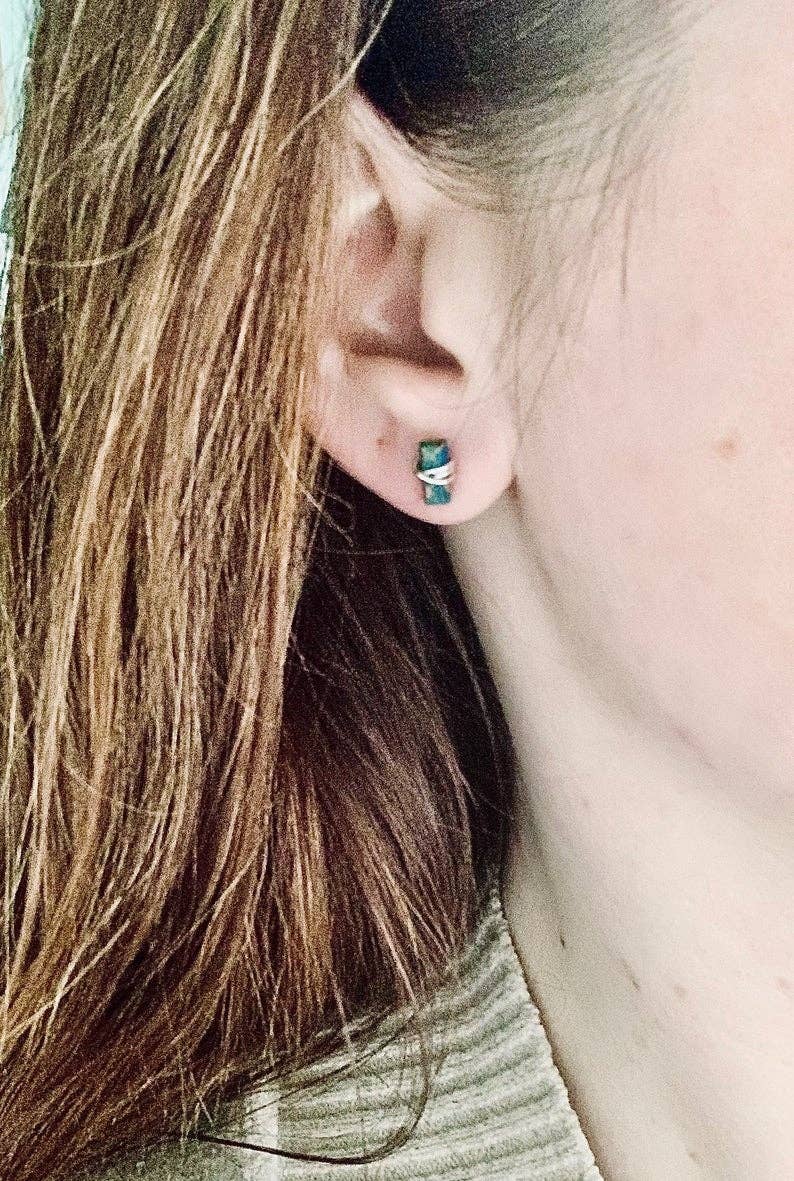 Baguette Studs - Labradorite