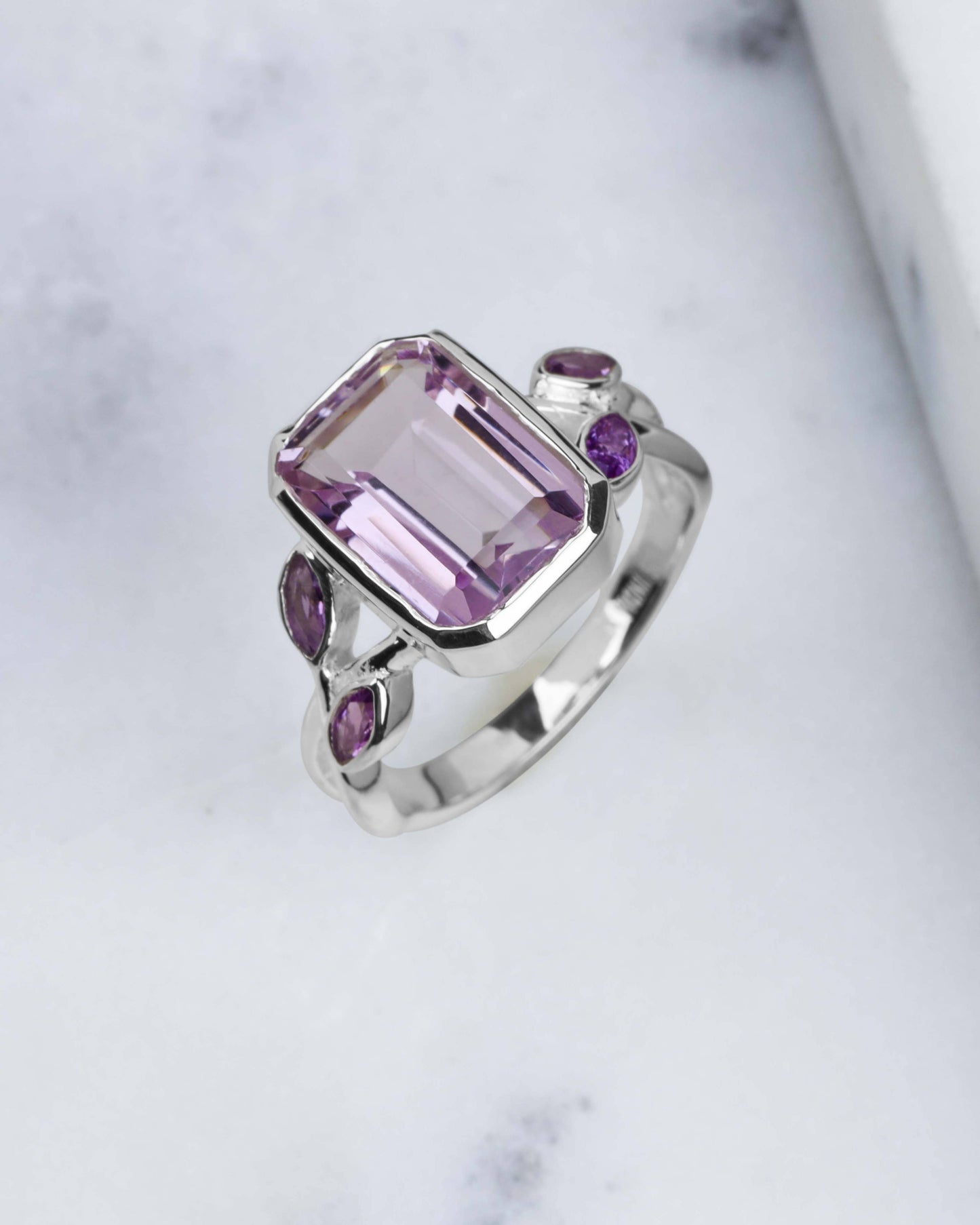 925 Sterling Silver Purple Amethyst Solitaire Ring
