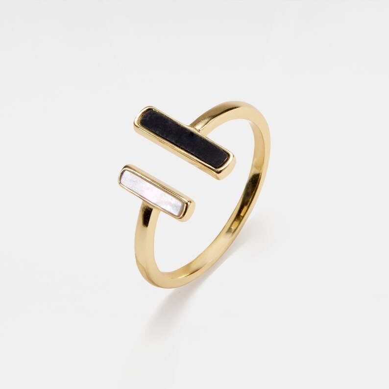Mother Of Pearl Agate Statement Ring in 925 Sterling Silver