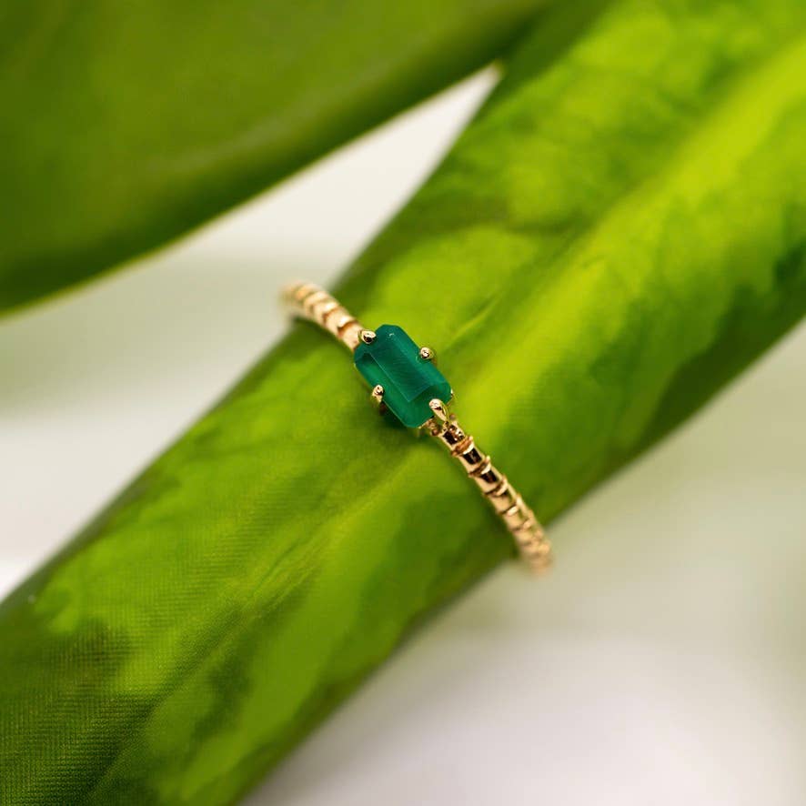 Brass Decorated Prong Stone Ring